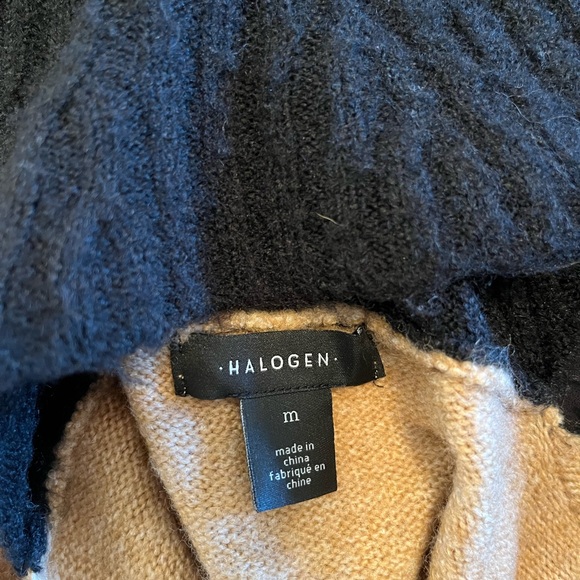 Two-Tone Black and Brown Women's off the Shoulder Turtleneck Sweater - Picture 2 of 3